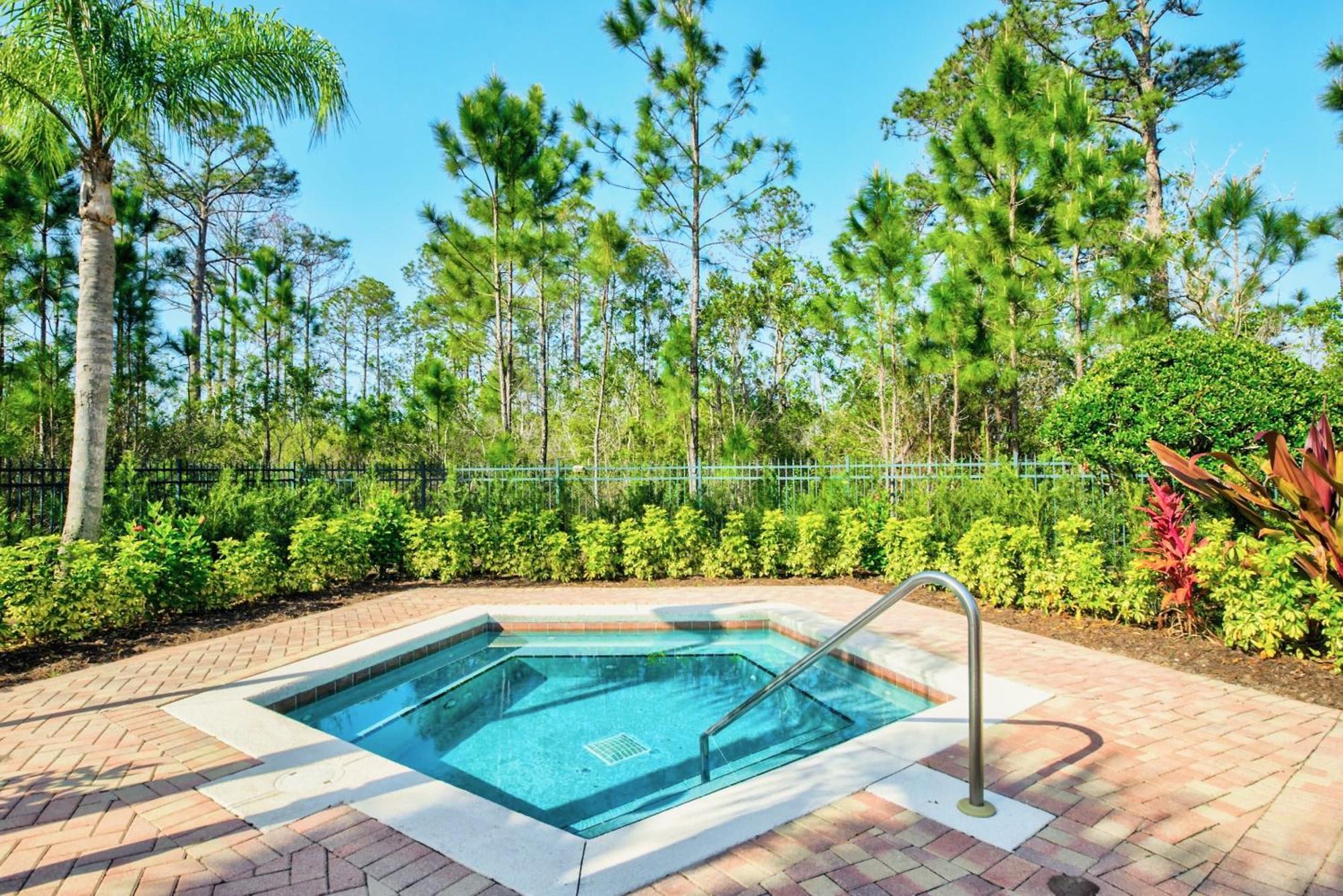 Near Disney - Spacious 3Br Condo With Pool & Hot Tub! Orlando Exterior photo